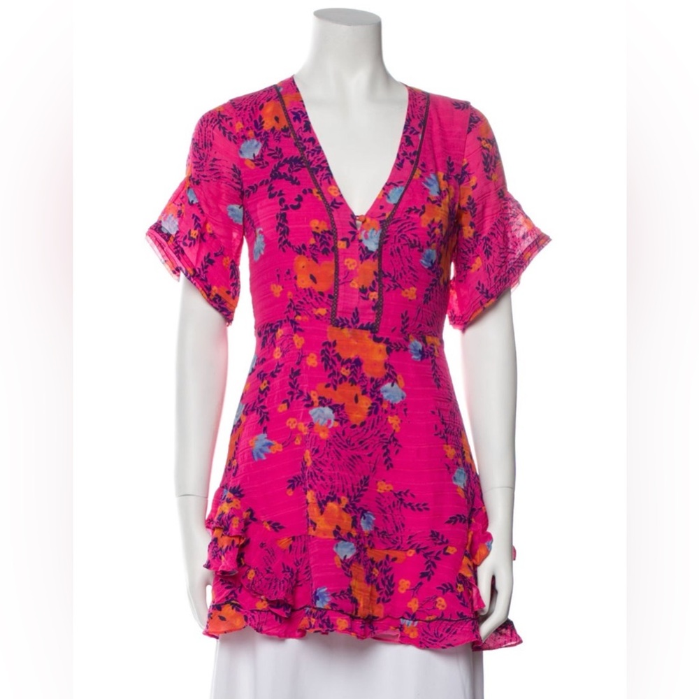 Tanya Taylor Silk A-Line Dress Pink Floral Print
Short Sleeve with V-Neck